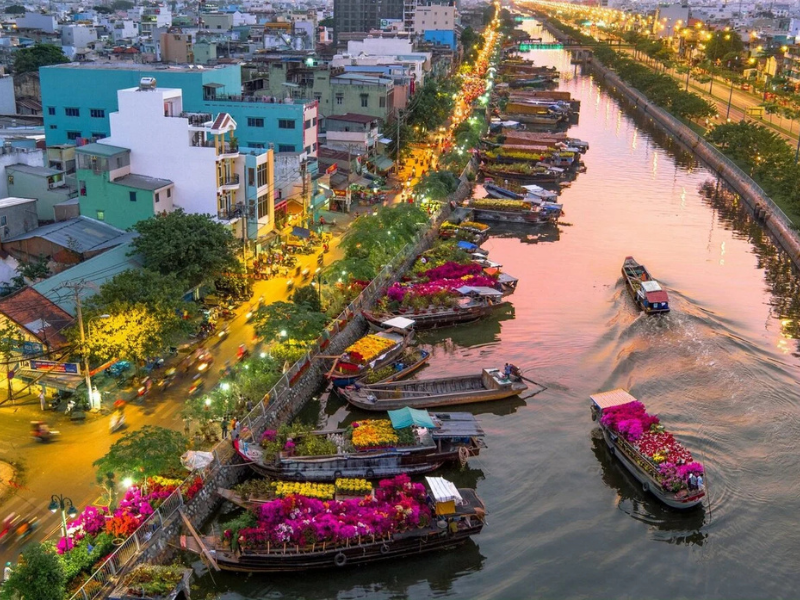 Chợ hoa Bến Bình Đông TP. HCM – Trải nghiệm không gian ”Trên bến dưới thuyền” đặc trưng Nam Bộ dịp Tết 2026